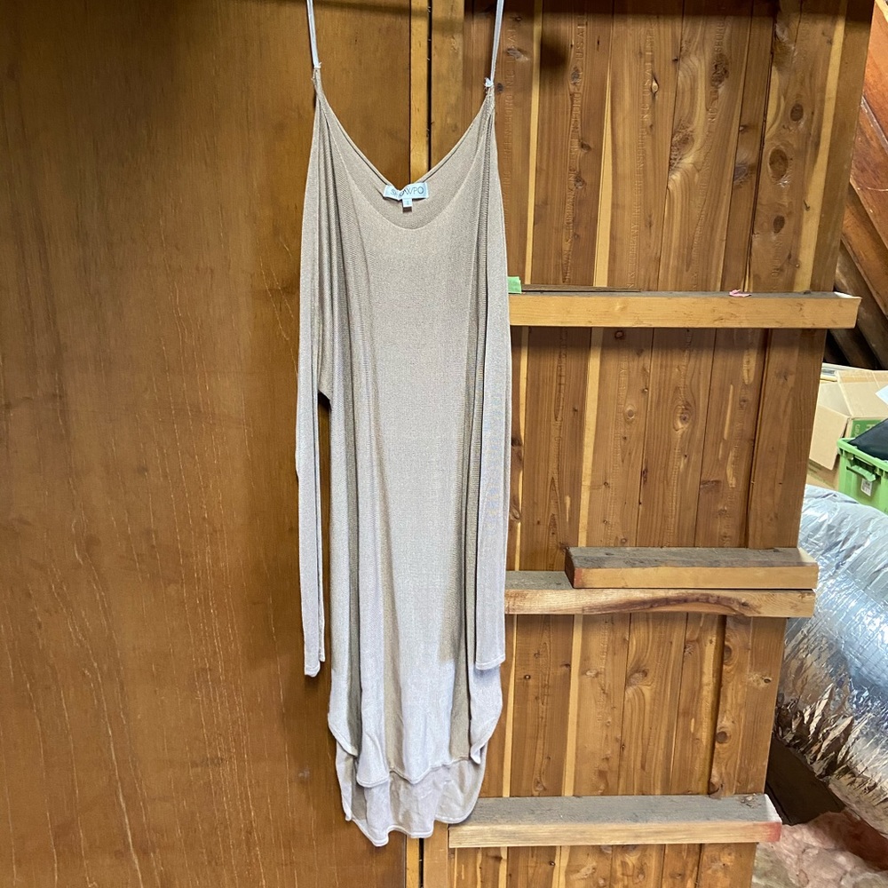 Never worn showpo lazy girl too